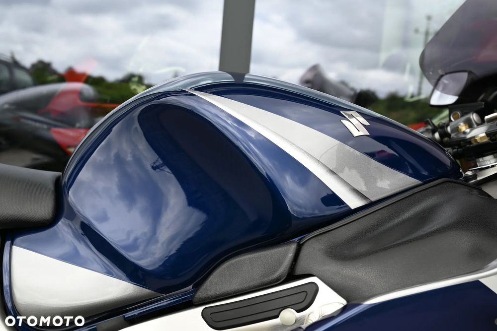 Suzuki GSX-R - 21