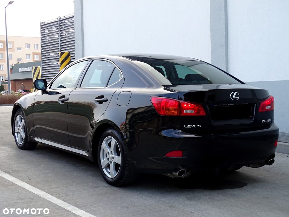 Lexus IS 250 F-Sport - 8