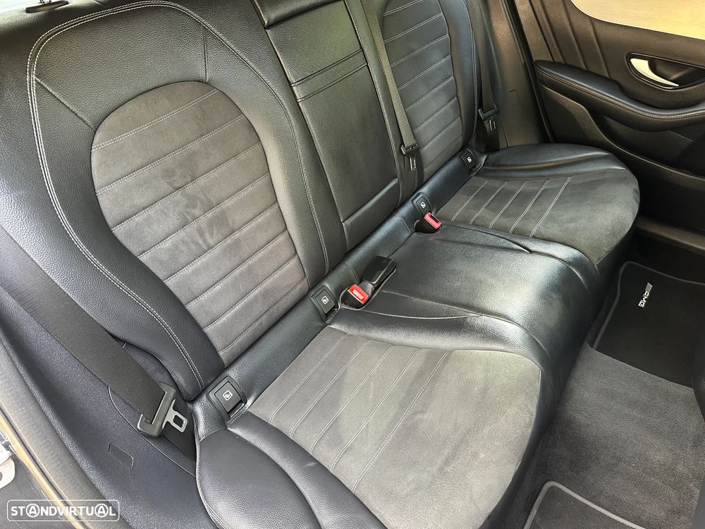 Mercedes-Benz GLC 220 d 4Matic 9G-TRONIC AMG Line - 27