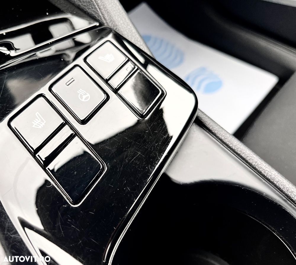 Kia Sportage 1.6 T-GDI AWD Plug-in Hybrid Paket Spirit - 34