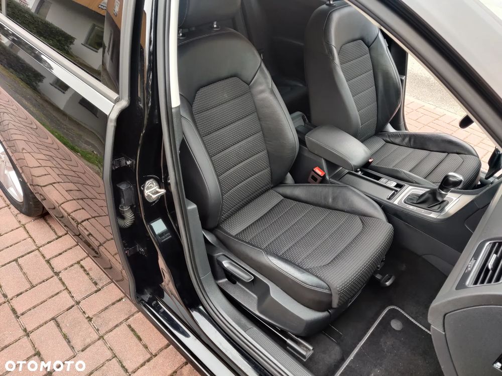 Volkswagen Golf Variant 1.6 TDI BlueMotion Technology DSG Comfortline - 27