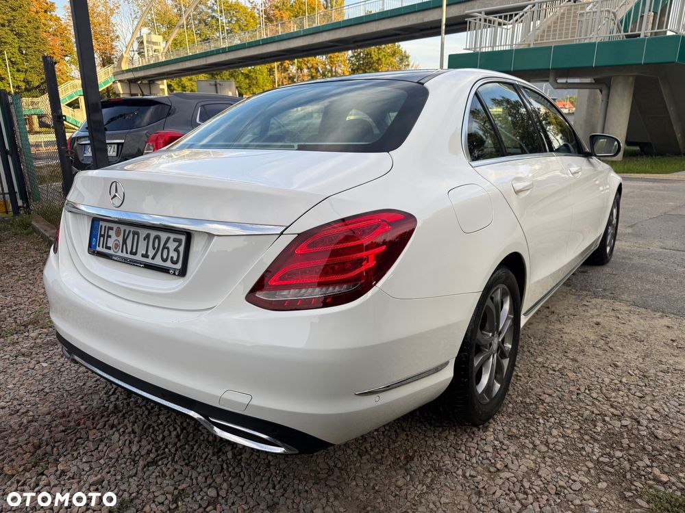 Mercedes-Benz Klasa C 180 9G-TRONIC Avantgarde - 32