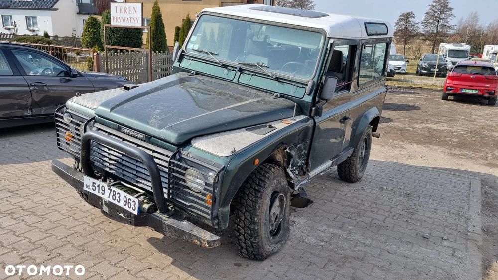 Land Rover Defender - 14