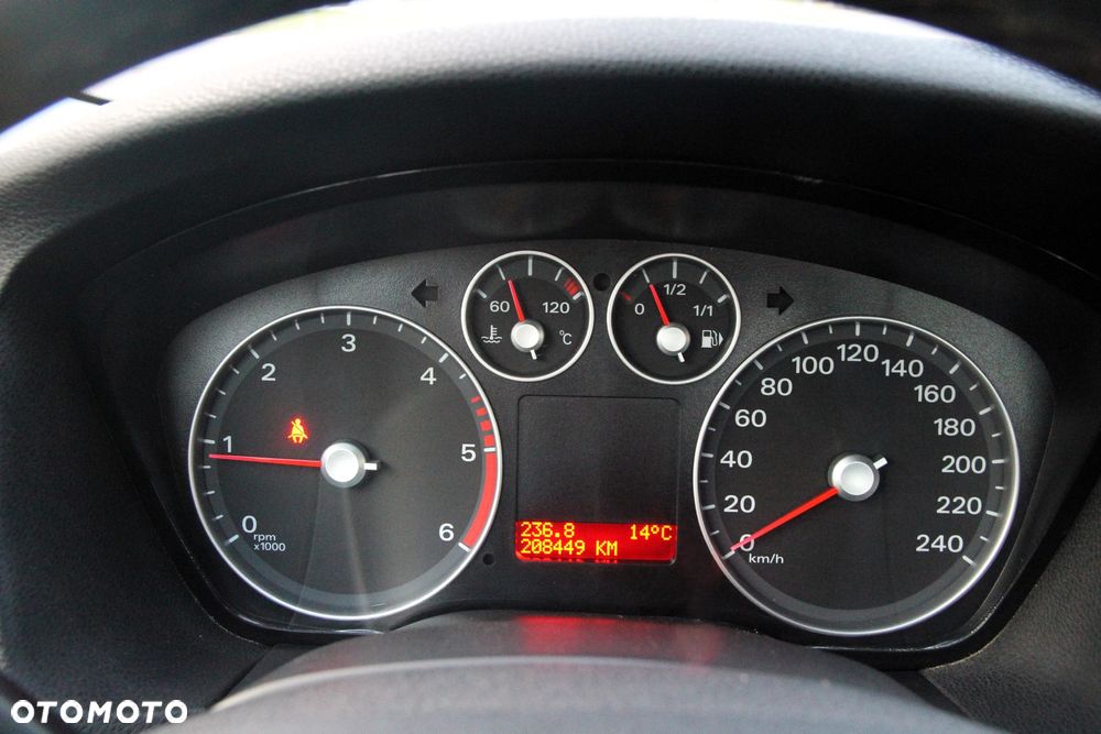 Ford Focus 2.0 TDCi DPF Titanium - 20