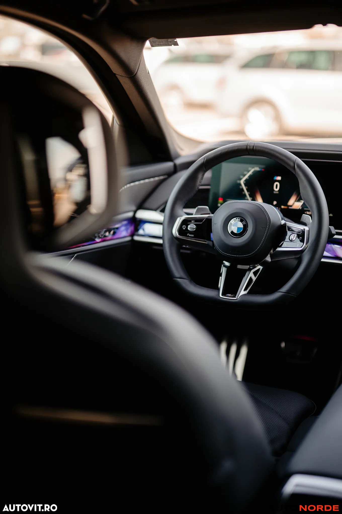 BMW Seria 7 740d xDrive MHEV - 37