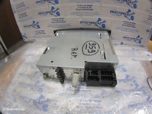 Radios 8200483757 RENAULT CLIO 3 FASE 1 2006 1.5DCI 70CV 3P LARANJA ORIGINAL RNRD6950404840 RENAULT MEGANE 2 2005 1.5Dci 82CV 5P CINZA - 2