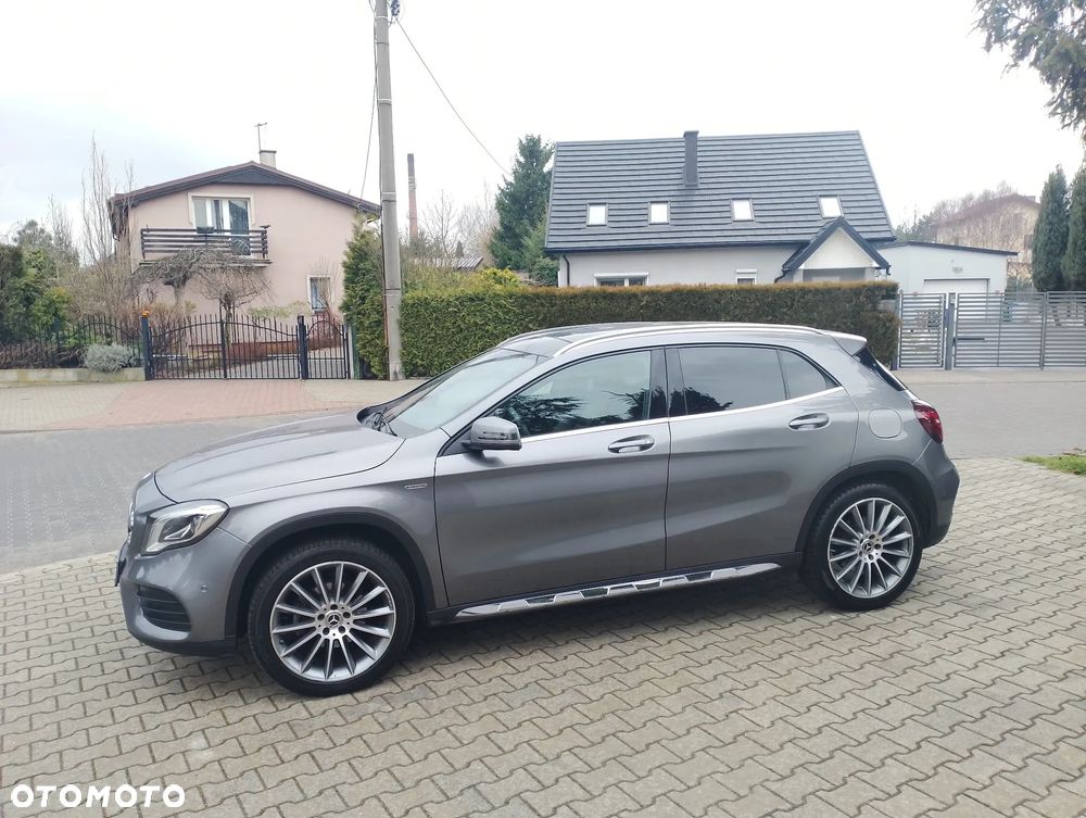 Mercedes-Benz GLA 220 d 7G-DCT AMG Line - 7