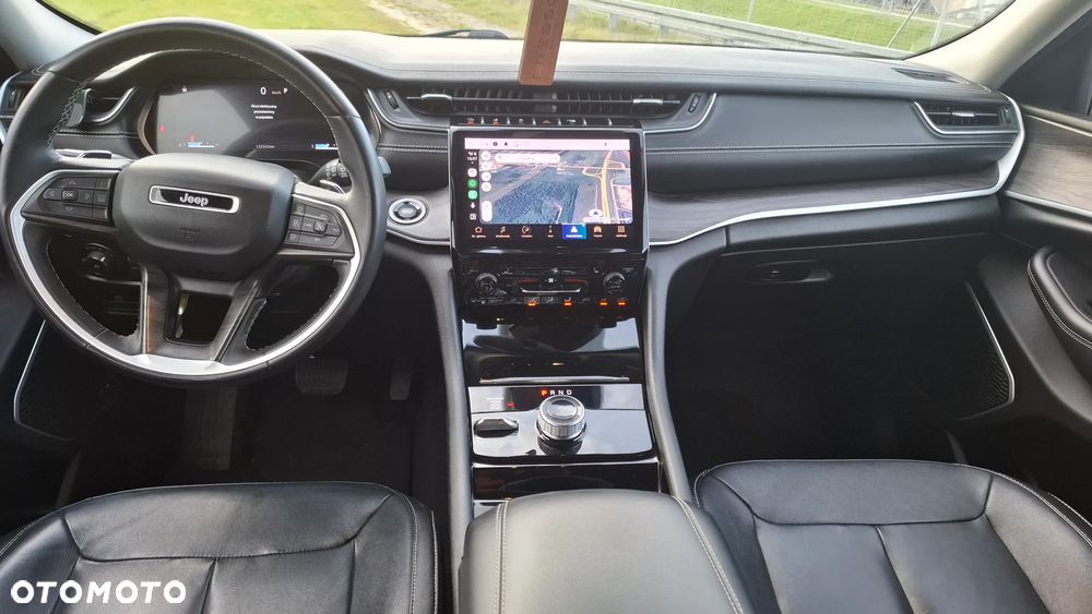 Jeep Grand Cherokee - 13