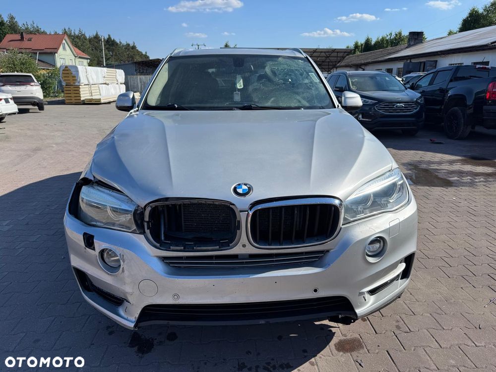 BMW X5 xDrive35i Sport-Aut - 4
