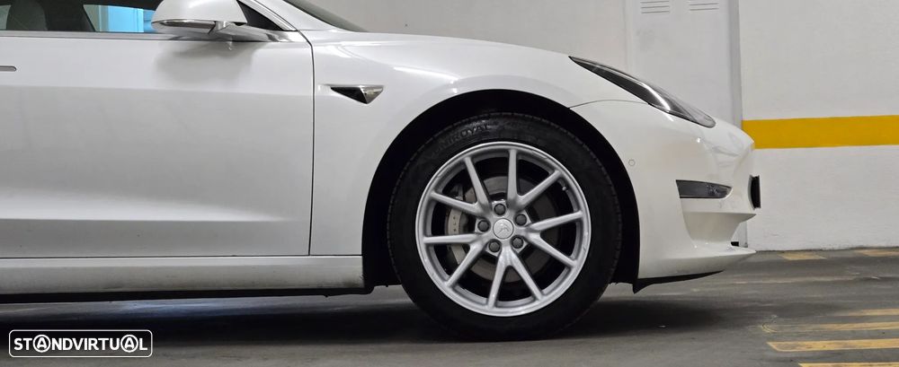 Tesla Model 3 Standard Range Plus RWD - 1