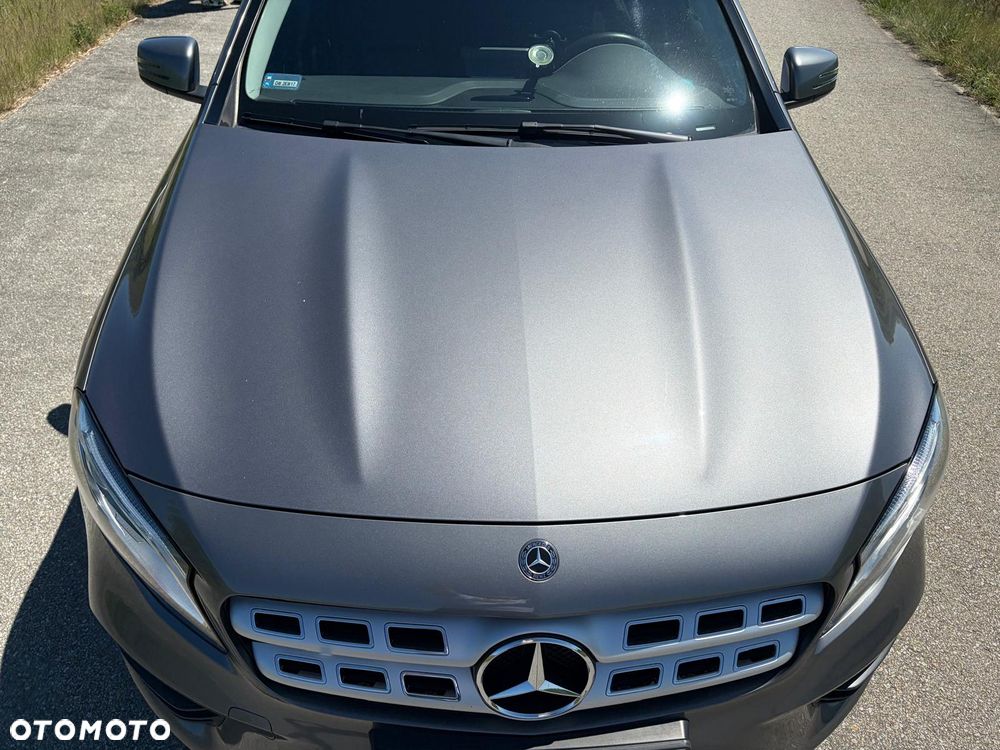 Mercedes-Benz GLA 200 7G-DCT AMG Line - 12
