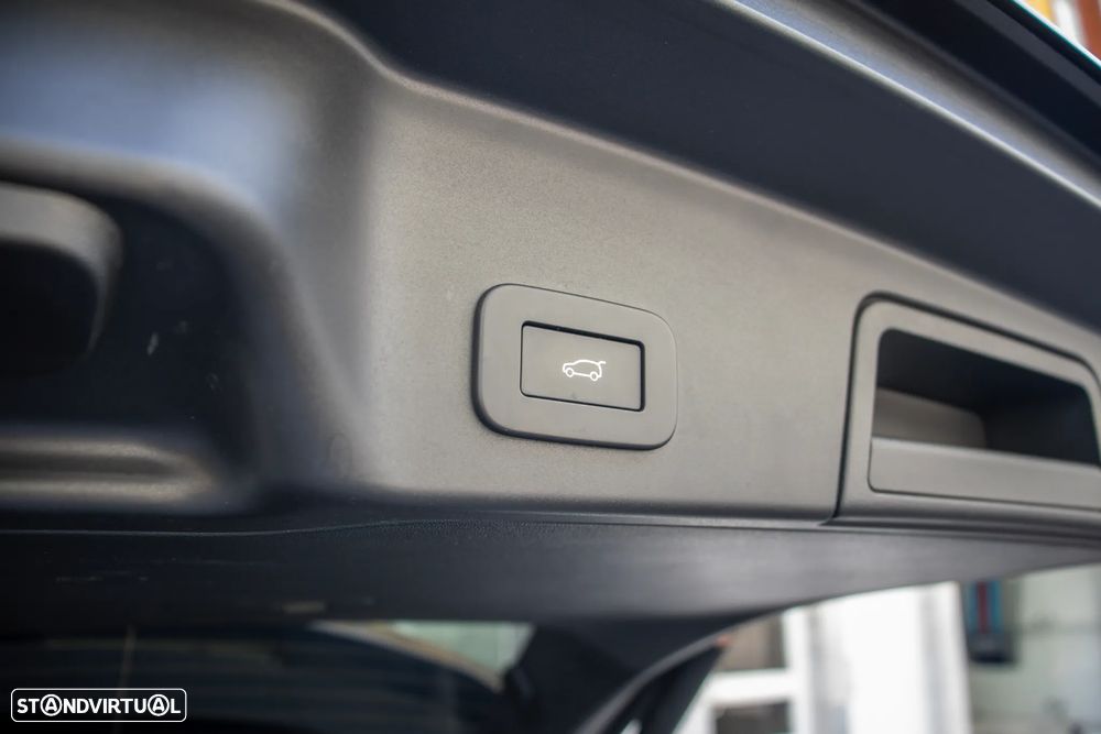 Land Rover Range Rover Evoque 1.5 P300e AWD S Auto - 35