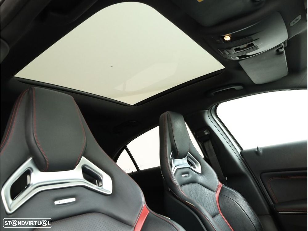 Mercedes-Benz A 45 AMG 4-Matic - 23