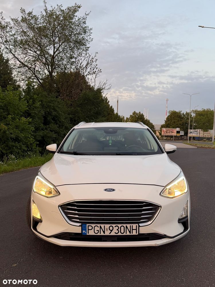 Ford Focus 1.0 EcoBoost Titanium Business - 1