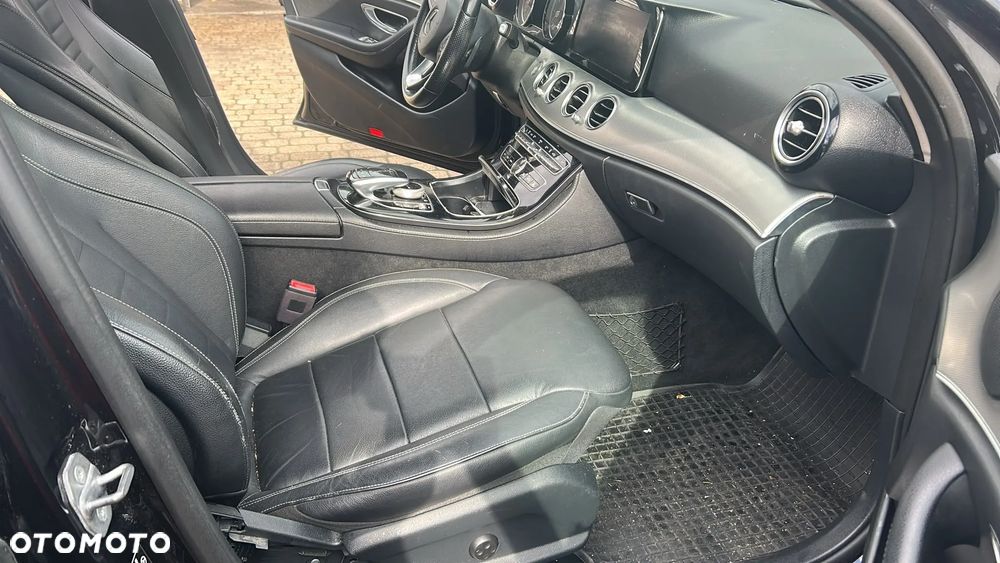 Mercedes-Benz Klasa E 220 d 4-Matic Business Edition 9G-TRONIC - 10
