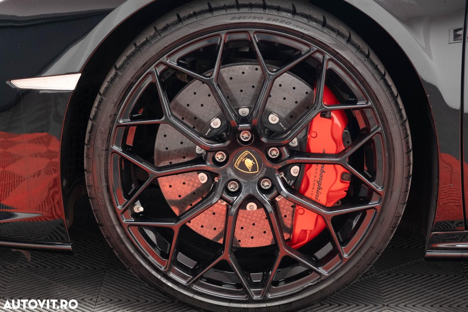 Lamborghini Huracan EVO Spyder - 11