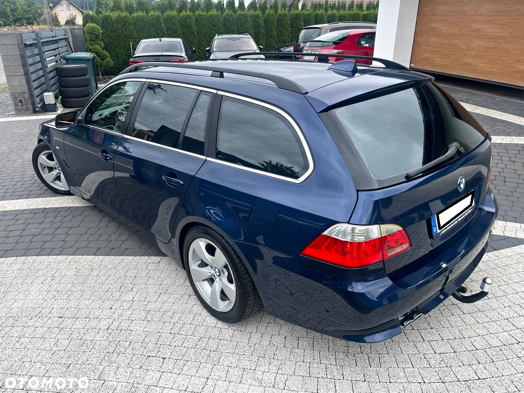 BMW Seria 5 525d Touring - 15
