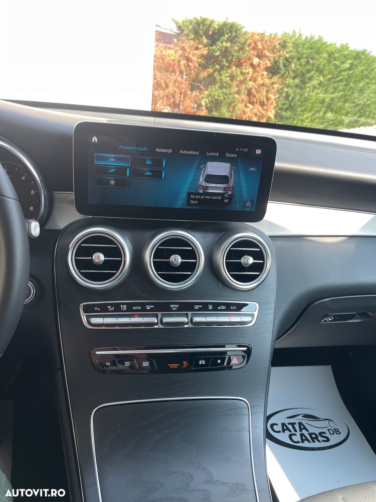 Mercedes-Benz GLC 300 d 4MATIC 9G-TRONIC - 33