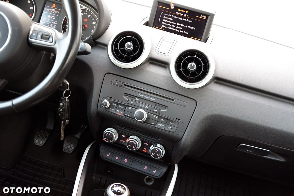 Audi A1 3-drzwiowe 1.4 TFSI S line Sportpaket - 21