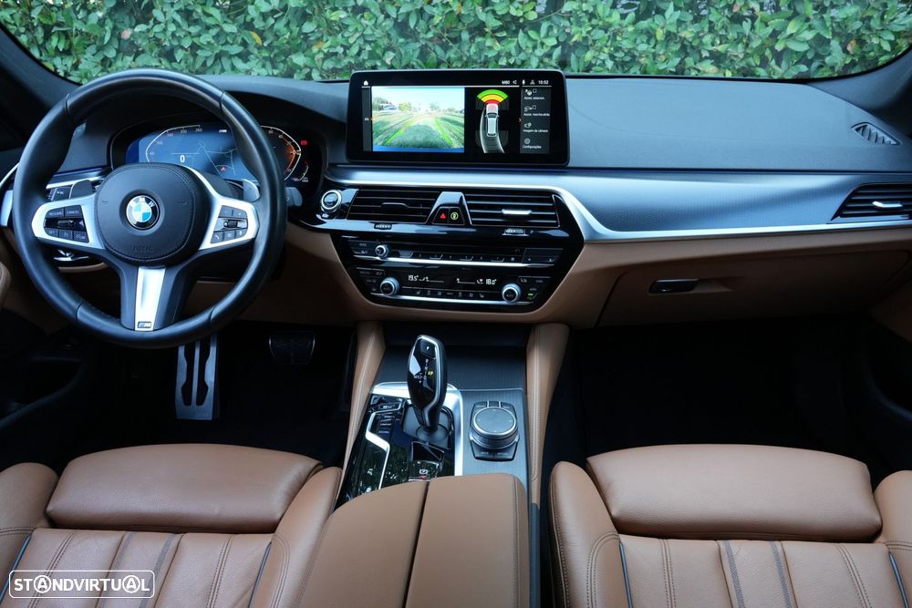 BMW 520 d Pack Desportivo M Auto - 3