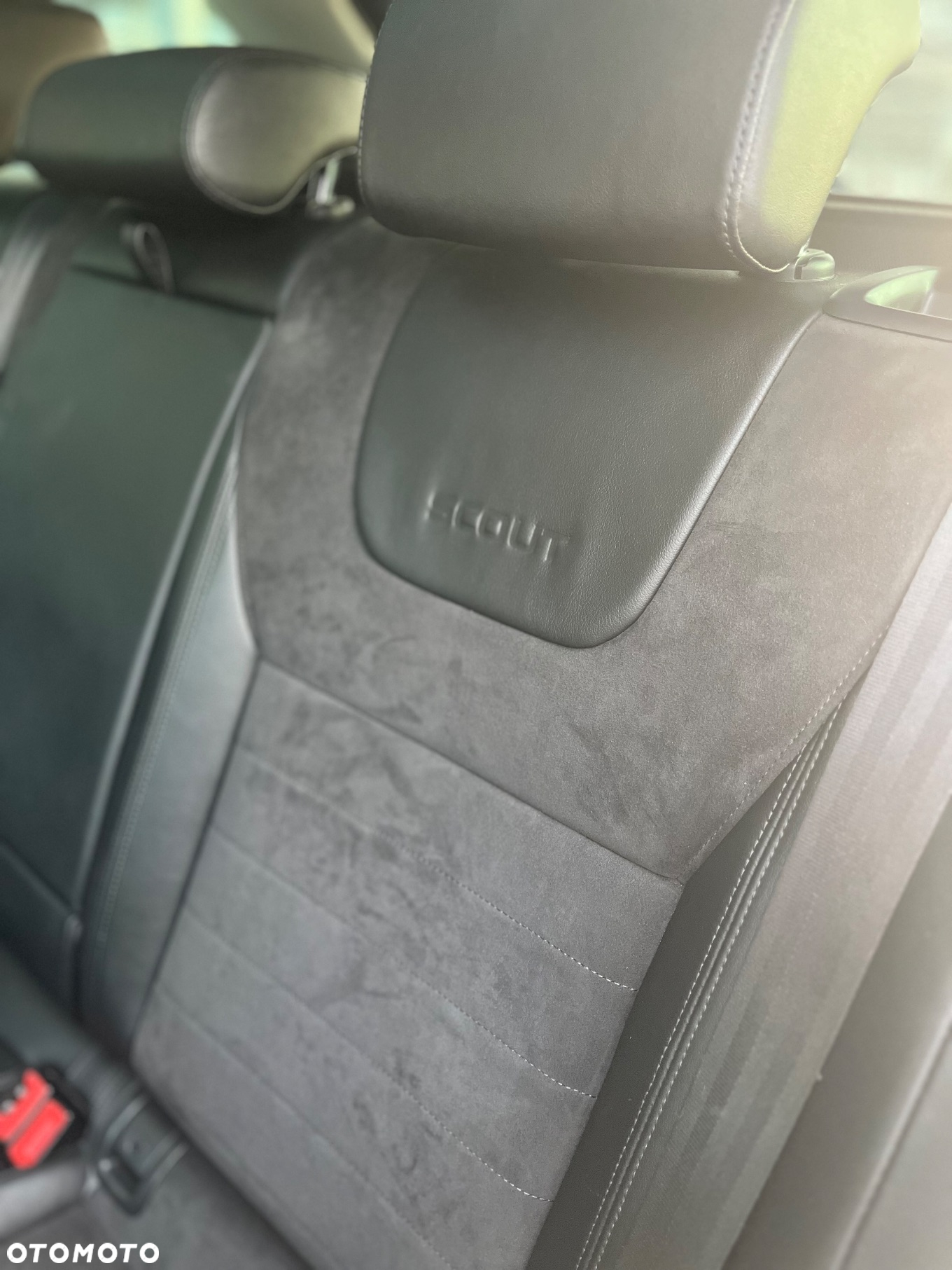Skoda Octavia Combi 2.0 TDI (Green tec) 4x4 DSG Scout - 31