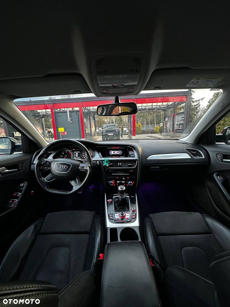 Audi A4 Limousine - 10