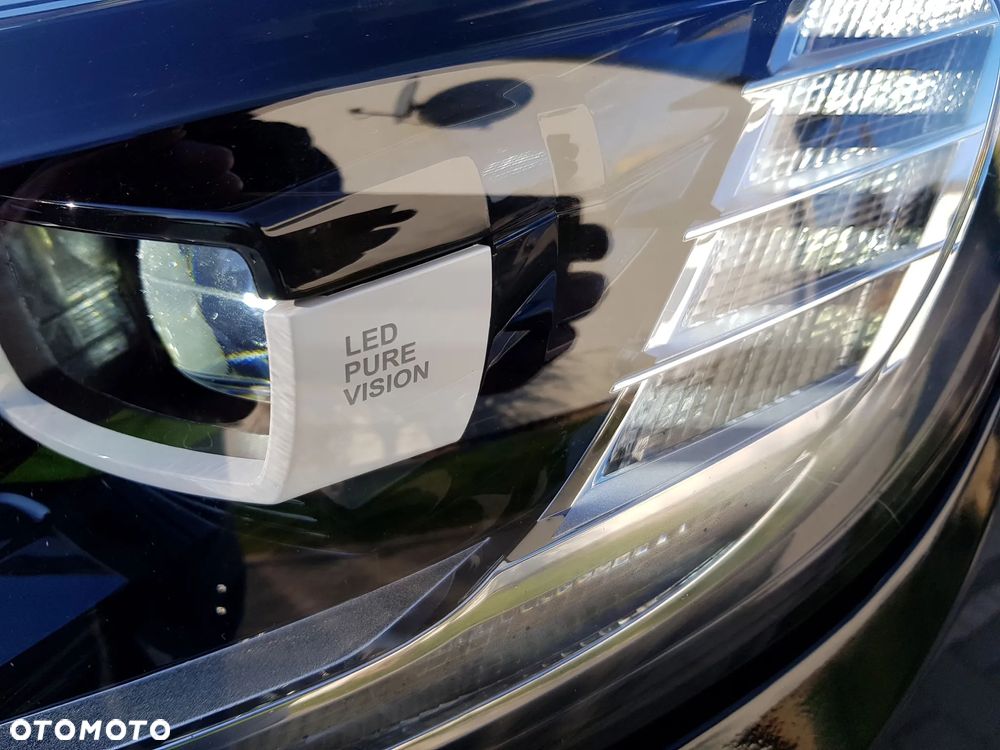 Renault Grand Scenic - 16