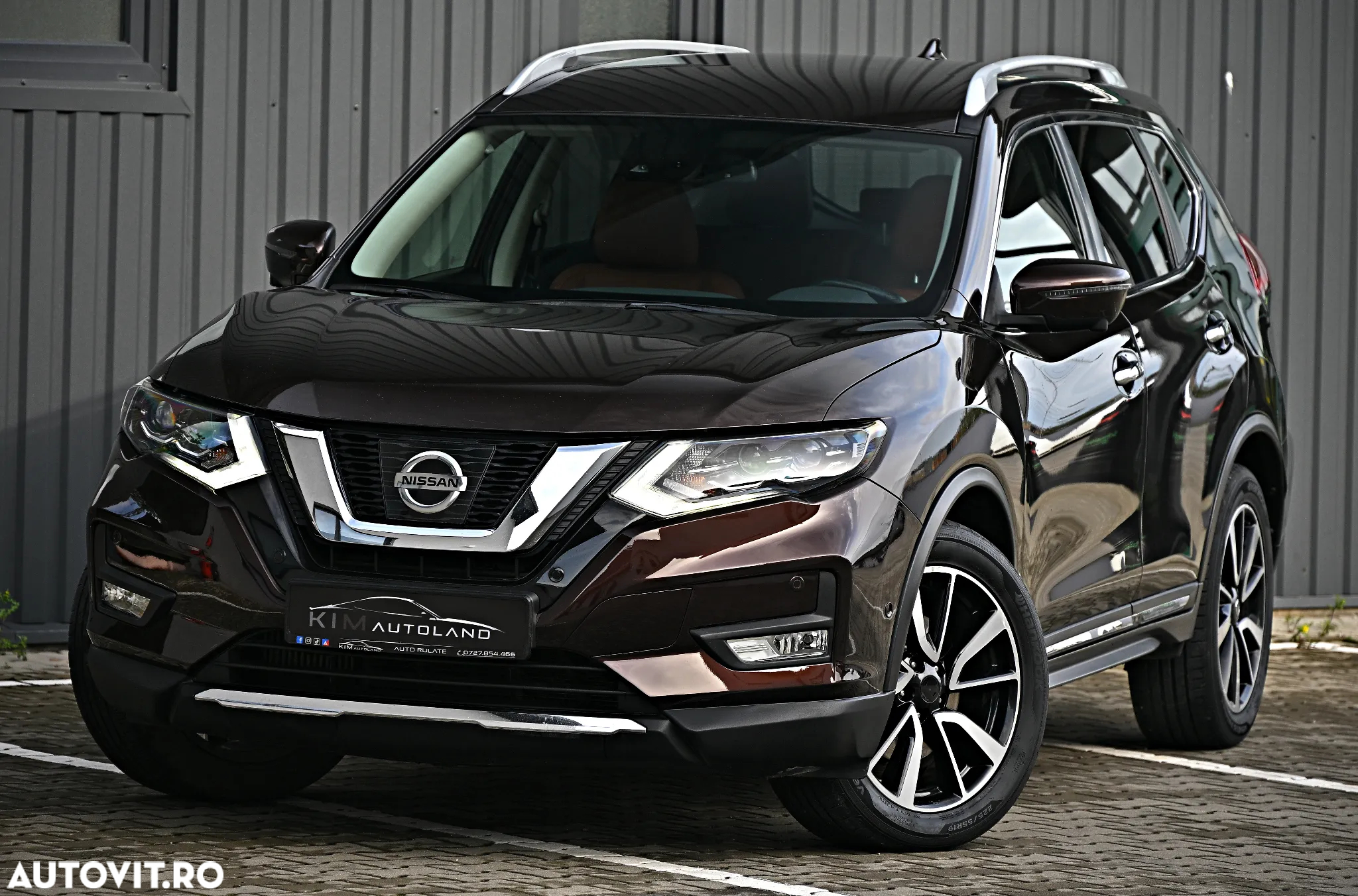 Nissan X-Trail 2.0 dCi ALL-MODE 4x4i Xtronic Tekna - 24