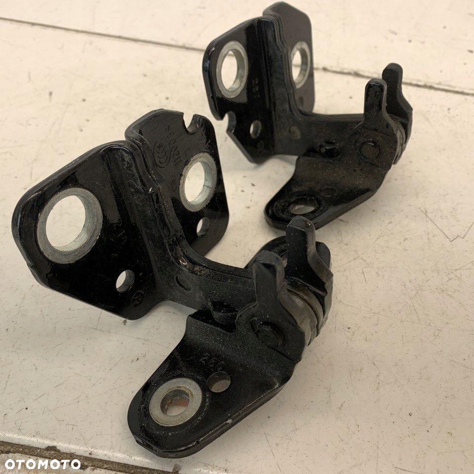 Zawias P.t Drzwi Prawy Tył Góra Dół 2Szt Zawiasy Dodge Ram V 1500 21R - 2