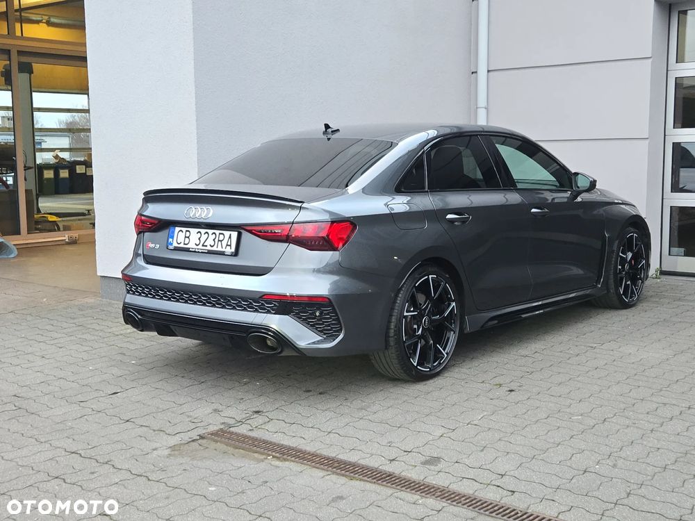 Audi RS3 Limousine - 5