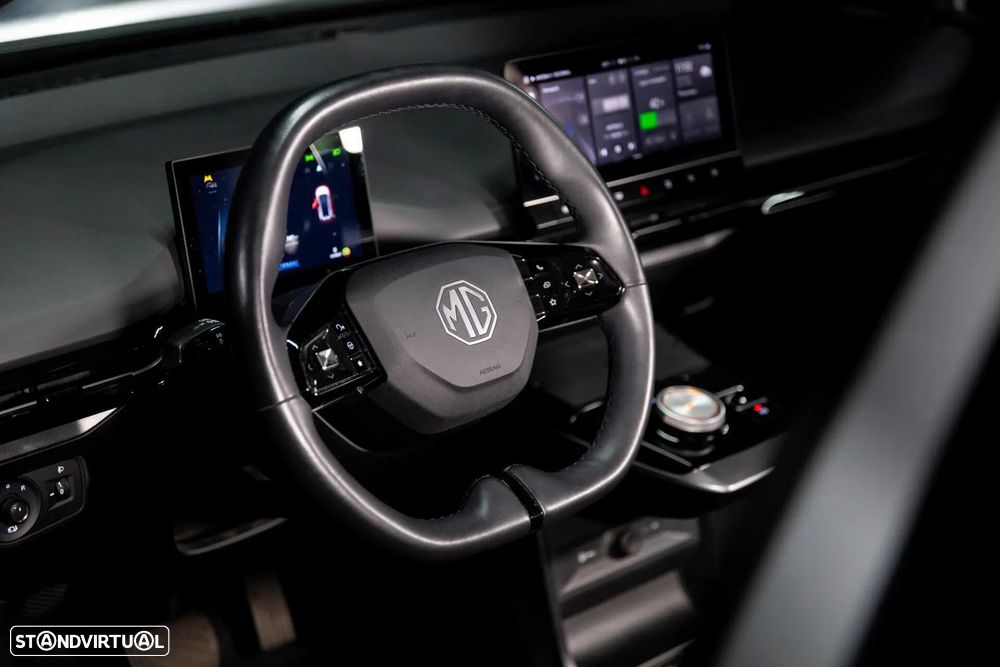 MG MG4 64 kWh Luxury - 6