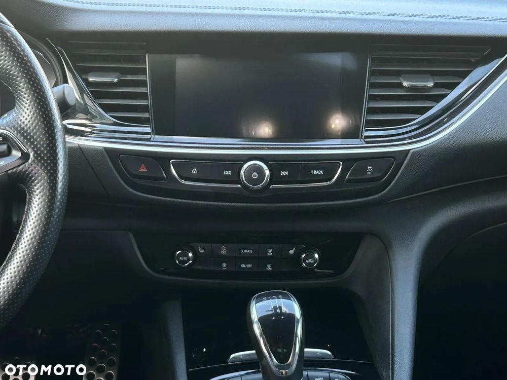 Opel Insignia - 21