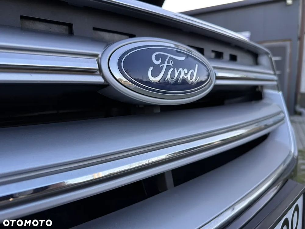 Ford Kuga 1.5 EcoBoost 2x4 Cool & Connect - 14