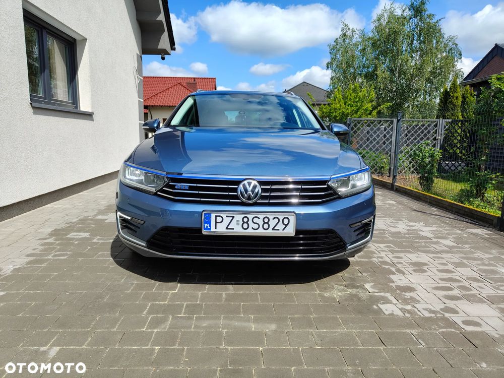 Volkswagen Passat - 16