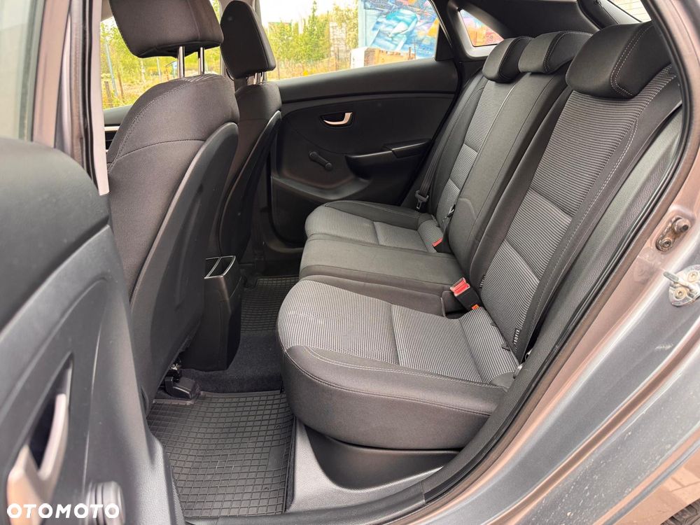 Hyundai i30 1.4 Classic - 6