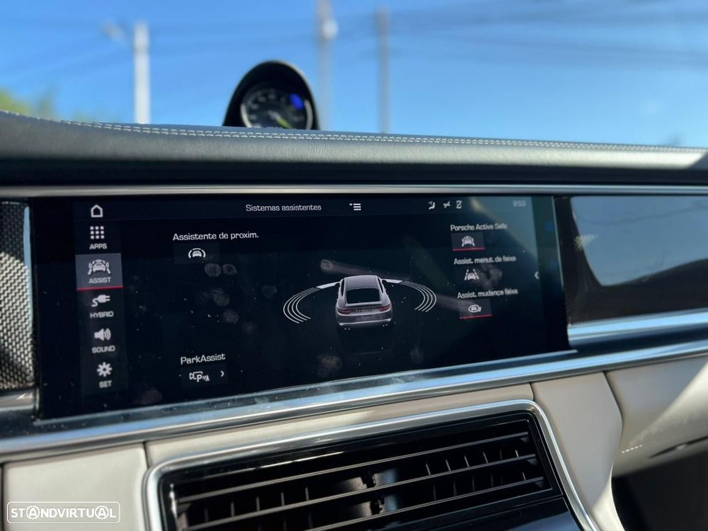 Porsche Panamera 4 E-Hybrid - 15