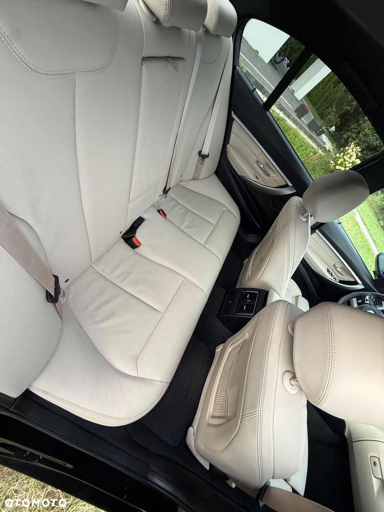 BMW Seria 3 320d Edition M Sport Shadow - 15