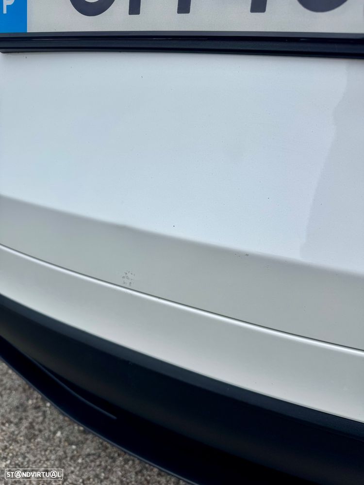Tesla Model Y RWD - 5