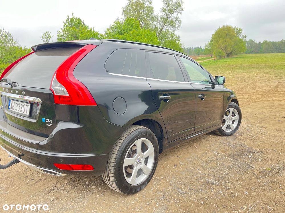 Volvo XC 60 D5 AWD Momentum - 6