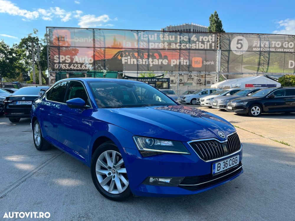 Skoda Superb 2.0 TDI DSG Style - 2