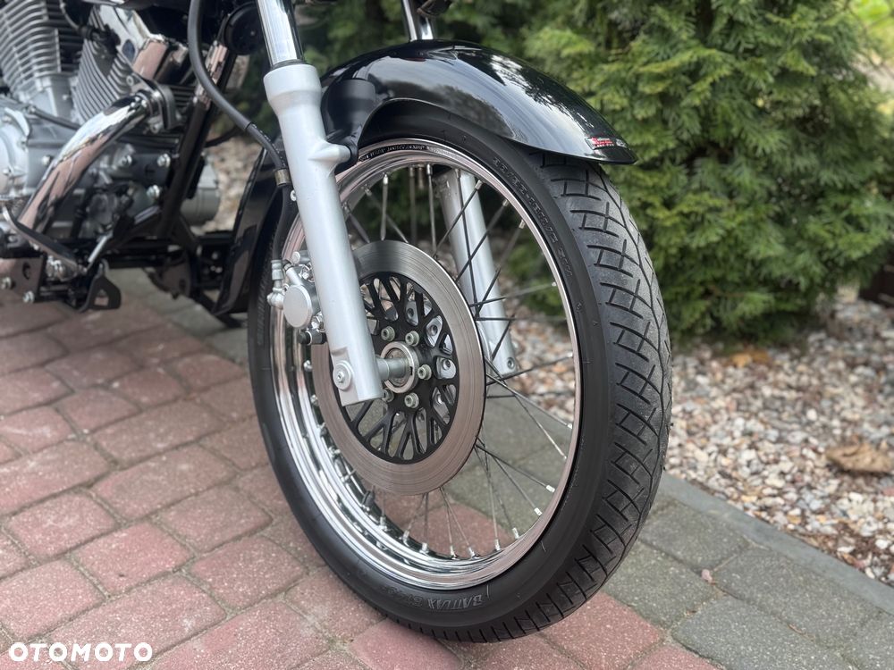 Suzuki Intruder - 20