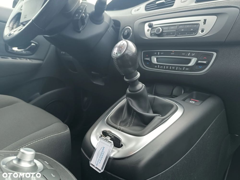 Renault Scenic ENERGY dCi 110 LIMITED - 29