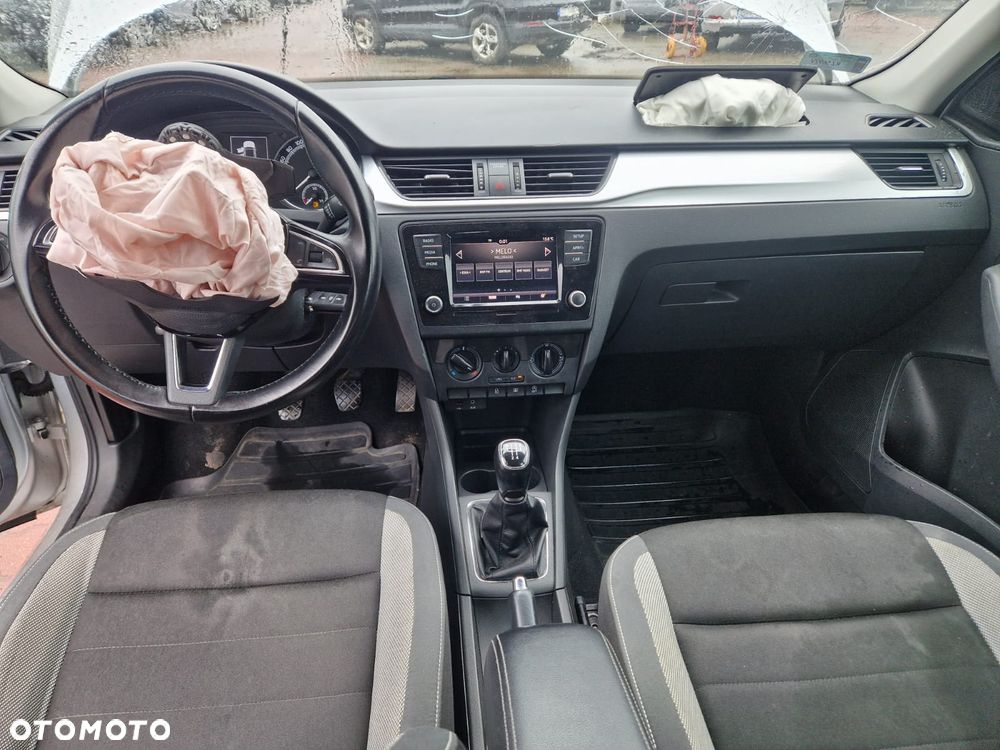 Skoda RAPID 1.0 TSI Ambition - 14