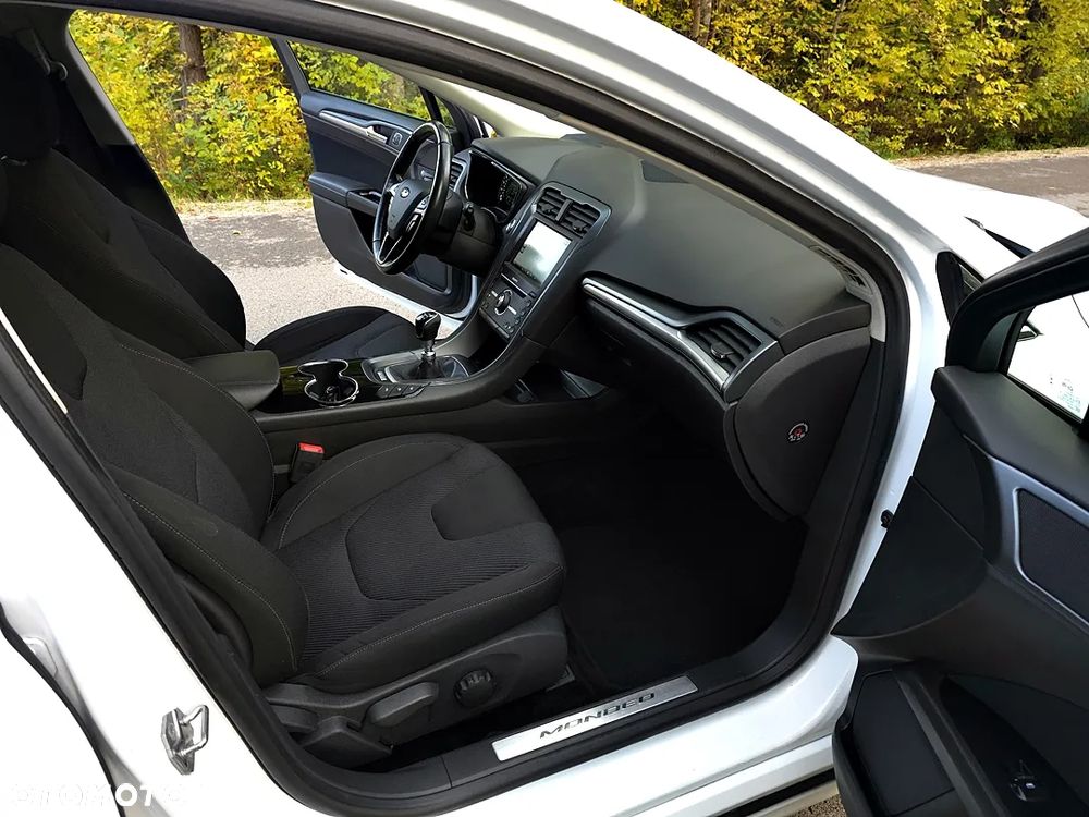 Ford Mondeo 2.0 TDCi Titanium - 25