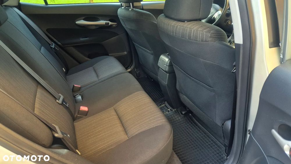 Toyota Auris 1.6 VVT-i Sol - 17