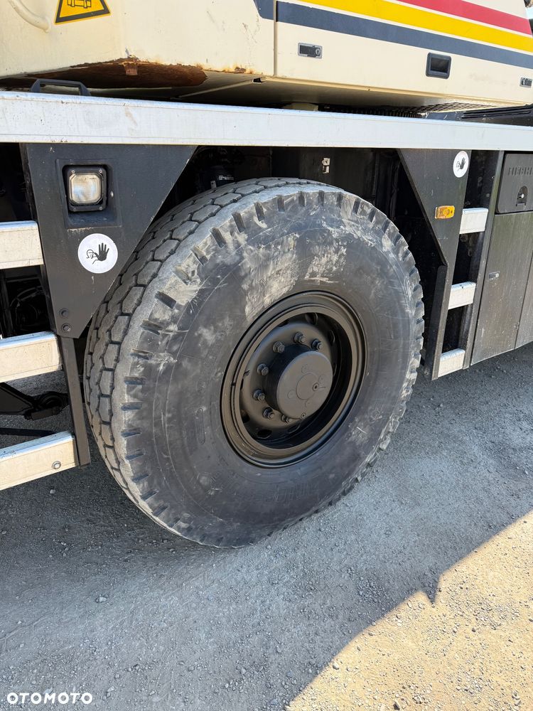 Liebherr LTM1040-2.1 - 9