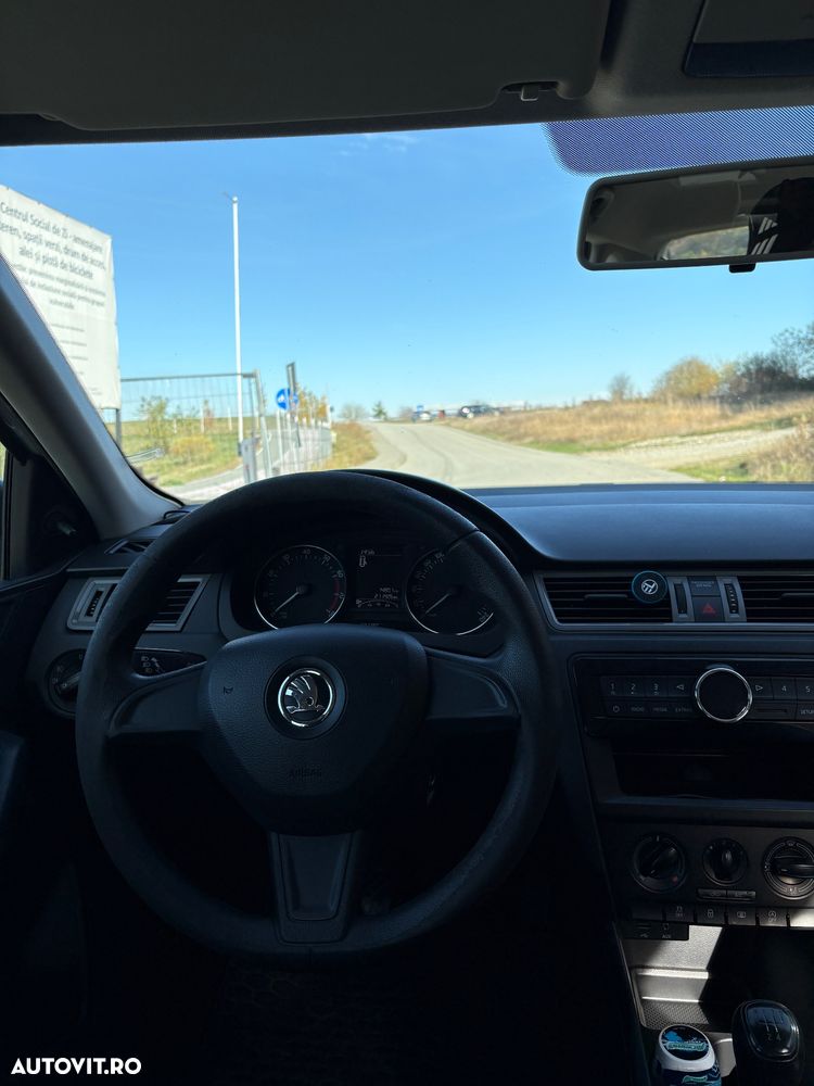 Skoda Rapid 1.2 TSI Active - 4