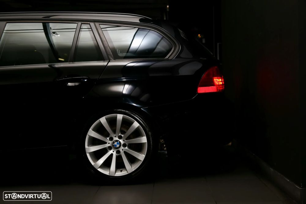 BMW 318 i Touring Edition Exclusive - 10