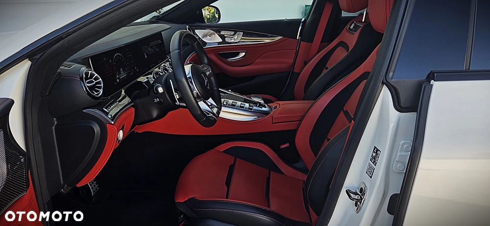 Mercedes-Benz AMG GT 43 4-Matic+ - 11