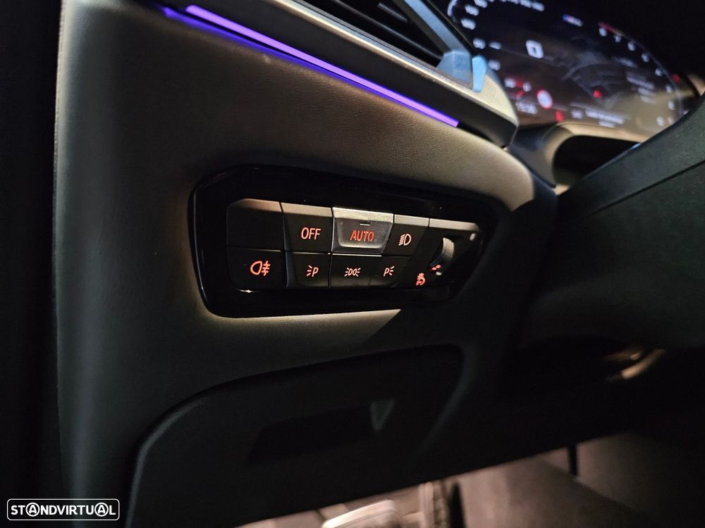 BMW M4 Competition M xDrive - 32